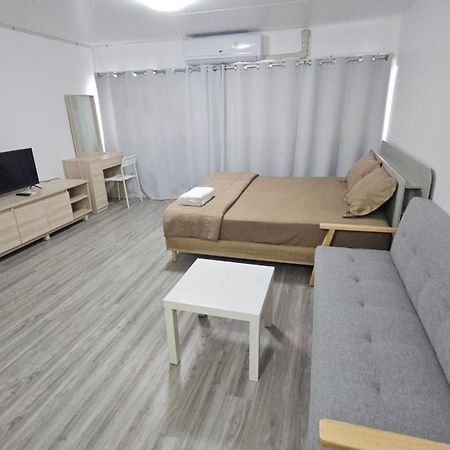 New Room Nonthaburi Exteriör bild