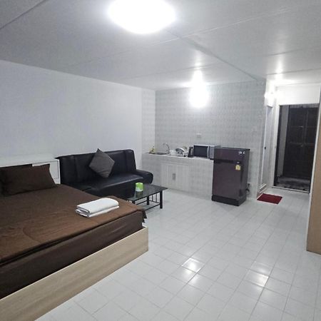 New Room Nonthaburi Exteriör bild