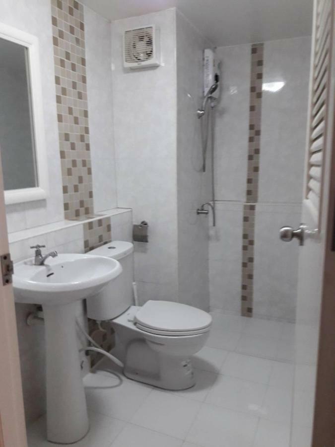 New Room Nonthaburi Exteriör bild