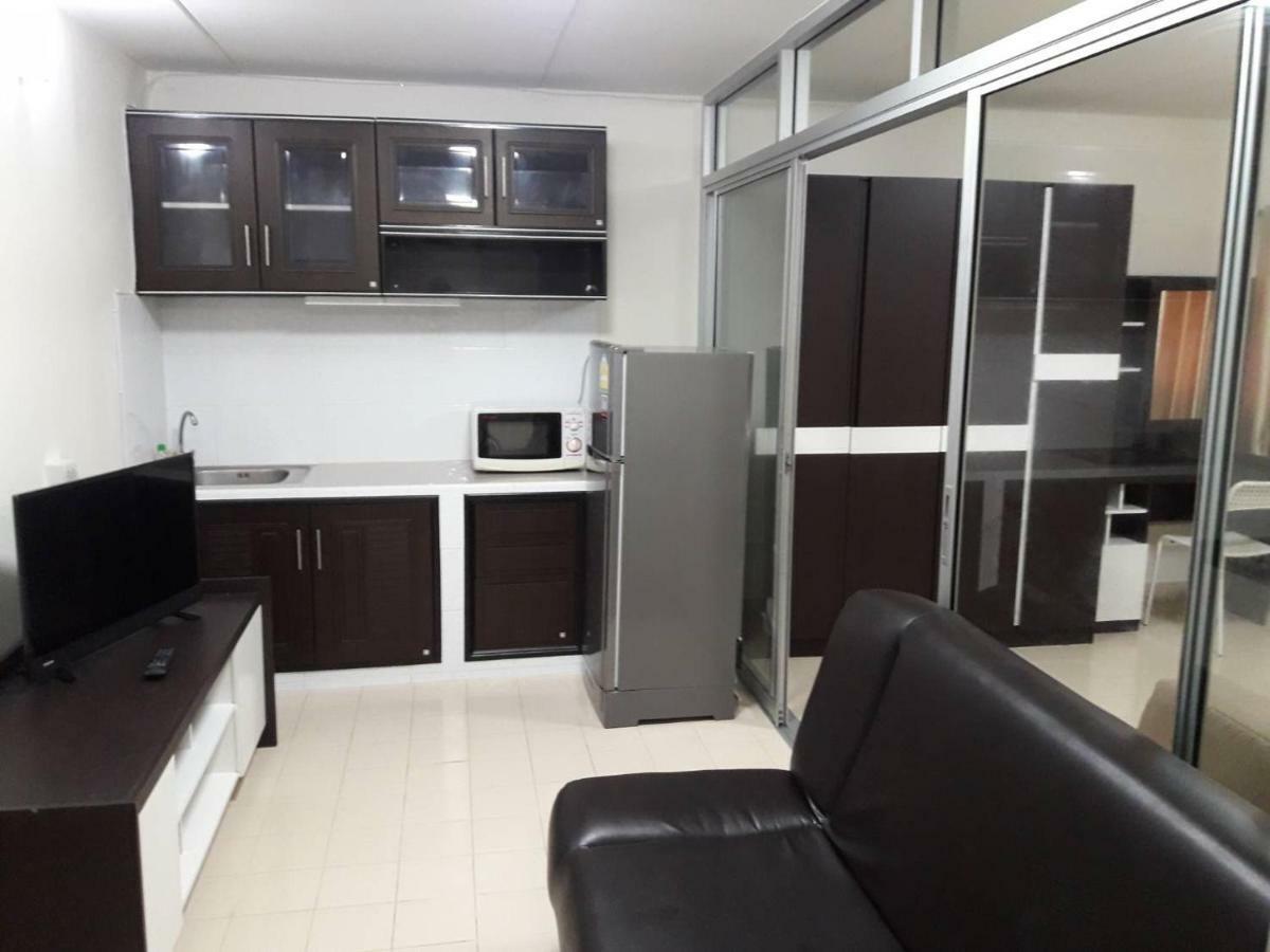 New Room Nonthaburi Exteriör bild